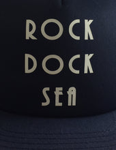 Load image into Gallery viewer, Rock Dock Sea